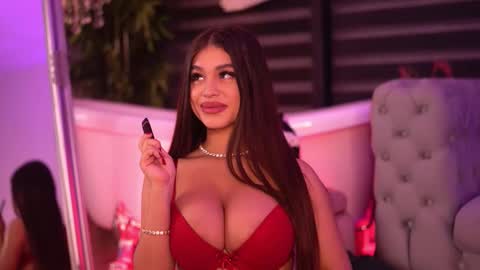 Bella online show from December 22, 6:05 pm