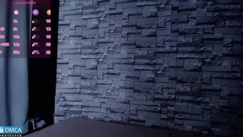   online show from February 21, 8:40 am