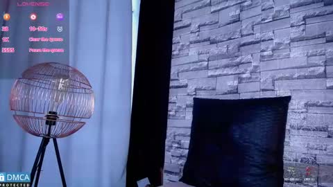   online show from February 21, 5:53 pm