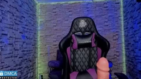   online show from September 22, 8:00 pm