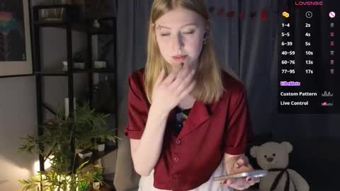 Lana but not DelRay online show from February 13, 11:17 am