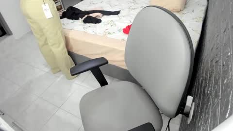 Bella  Angelycal online show from January 8, 9:55 pm