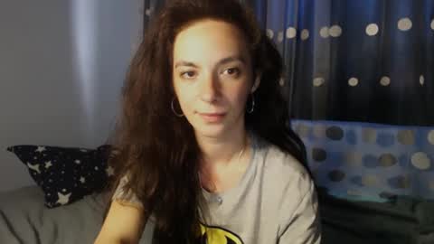 Snapshot of bellaqueen0701 chatting on February 7, 7:50 am bellaqueen0701 online show from February 7, 7:50 am