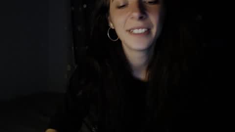 Snapshot of bellaqueen0701 chatting on February 8, 2:04 am bellaqueen0701 online show from February 8, 2:04 am