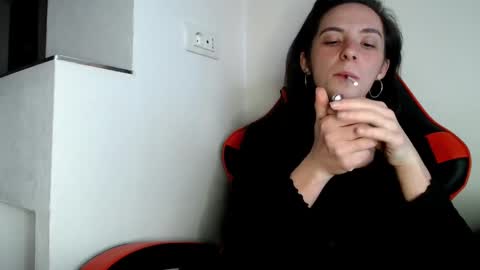 Snapshot of bellaqueen0701 chatting on February 27, 5:56 am bellaqueen0701 online show from February 27, 5:56 am