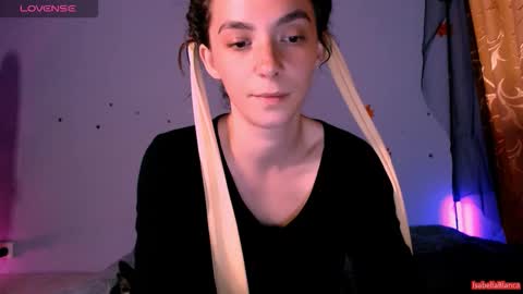 Snapshot of bellaqueen0701 chatting on November 4, 8:52 pm bellaqueen0701 online show from November 4, 8:52 pm