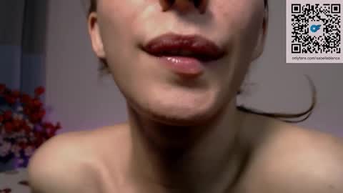 Snapshot of bellaqueen0701 chatting on February 9, 4:38 am bellaqueen0701 online show from February 9, 4:38 am