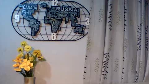 Snapshot of bellaqueen69 chatting on October 22, 10:48 am Bella shane online show from October 22, 10:48 am