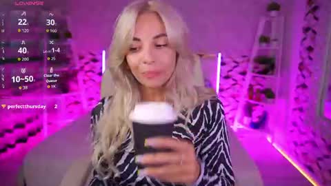 Bella online show from June 20, 2:31 pm