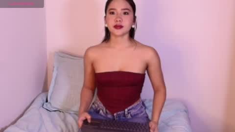 Snapshot of bellaroch chatting on July 6, 8:55 am Bella online show from July 6, 8:55 am
