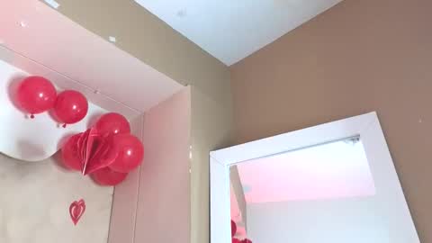 bellarooux online show from February 16, 1:29 pm