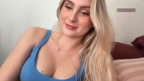 Isabella Ryder online show from April 10, 8:57 pm