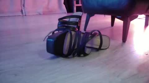 Snapshot of bellaskeykeeper chatting on February 27, 11:10 am Bellaskeykeeper online show from February 27, 11:10 am