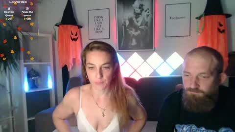 Snapshot of bellaxundxuwe chatting on October 15, 8:47 am Bella und Uwe online show from October 15, 8:47 am