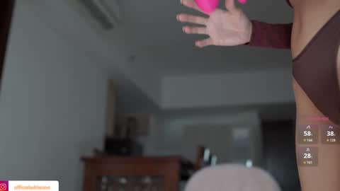 Snapshot of belle_adrienne chatting on March 1, 12:45 am Belle Adrienne IG online show from March 1, 12:45 am