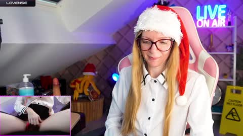 Alice online show from December 11, 2:00 pm