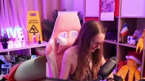 Alice online show from July 7, 7:23 am