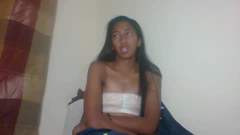 belle_annah online show from April 22, 6:53 pm