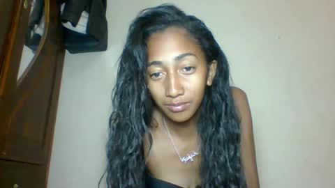 belle_annah online show from April 26, 3:48 am