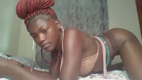 Snapshot of belle_bubbles chatting on May 4, 11:39 am bubbles online show from May 4, 11:39 am