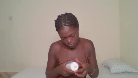 Snapshot of belle_bubbles chatting on June 6, 6:12 pm bubbles online show from June 6, 6:12 pm