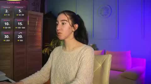 Bella online show from October 3, 4:26 pm