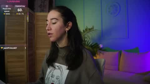 Bella online show from October 22, 3:23 pm