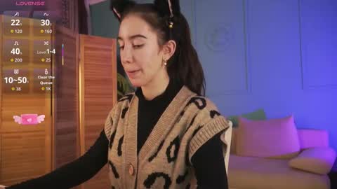 Bella online show from December 2, 4:02 pm