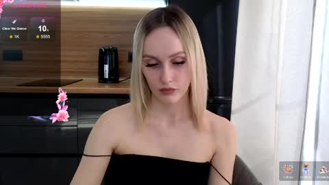 Snapshot of belle_vill chatting on April 10, 7:57 am Belle online show from April 10, 7:57 am