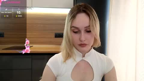Snapshot of belle_vill chatting on May 4, 9:49 am Belle online show from May 4, 9:49 am