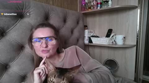 Amelia online show from February 21, 2:07 pm