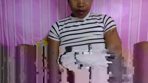 Snapshot of bellemiahxx chatting on December 12, 10:56 am bellemiahXx online show from December 12, 10:56 am