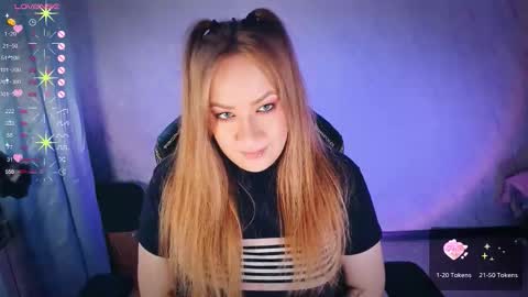 Snapshot of bellezza_ chatting on September 28, 5:24 am Your Annabelle Wolf online show from September 28, 5:24 am