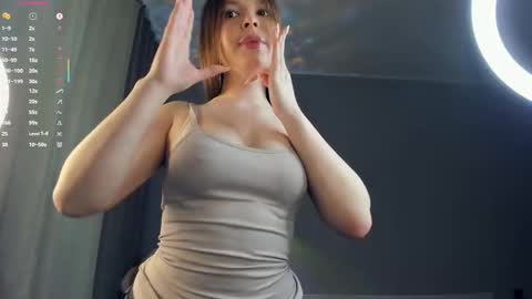 Bella online show from November 3, 6:09 pm