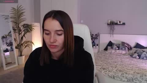 Bella online show from September 24, 1:09 am