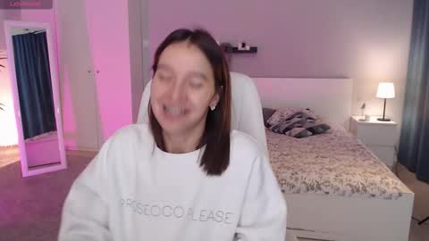 Bella online show from September 27, 1:10 am