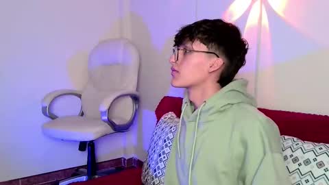 Neon online show from October 14, 11:22 am