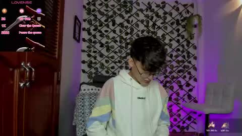 Neon online show from December 16, 11:15 am