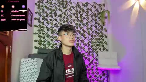 Neon online show from January 6, 1:04 pm