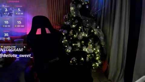  Bella  online show from December 18, 1:44 am