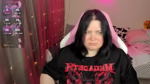 LinaBoo online show from March 26, 4:40 am