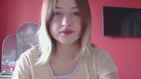 Snapshot of belovedmary chatting on July 8, 8:19 am belovedmary online show from July 8, 8:19 am