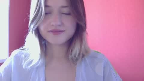 Snapshot of belovedmary chatting on July 21, 7:22 am belovedmary online show from July 21, 7:22 am