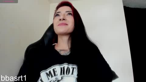 Snapshot of belyswitch chatting on November 18, 3:49 pm Bely Bbasrt1 - hot online show from November 18, 3:49 pm