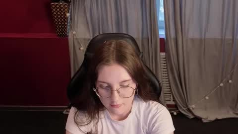 Snapshot of bemine_bemine chatting on February 10, 1:53 am bemine_bemine online show from February 10, 1:53 am