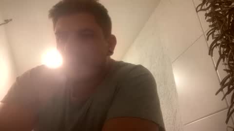 Snapshot of ben_big69 chatting on February 25, 2:36 am ben_big69 online show from February 25, 2:36 am