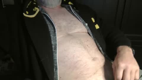 Snapshot of bendrinkin chatting on December 15, 10:18 am bendrinkin online show from December 15, 10:18 am