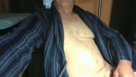 Snapshot of bendrinkin chatting on September 20, 10:05 am bendrinkin online show from September 20, 10:05 am