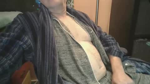 Snapshot of bendrinkin chatting on February 5, 12:21 pm bendrinkin online show from February 5, 12:21 pm