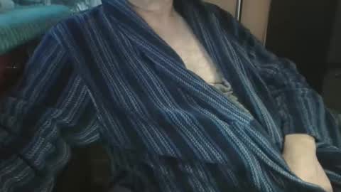 Snapshot of bendrinkin chatting on February 23, 12:35 pm bendrinkin online show from February 23, 12:35 pm